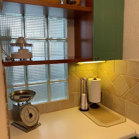 Marina Baie Des Anges Вильнёв-Лубе